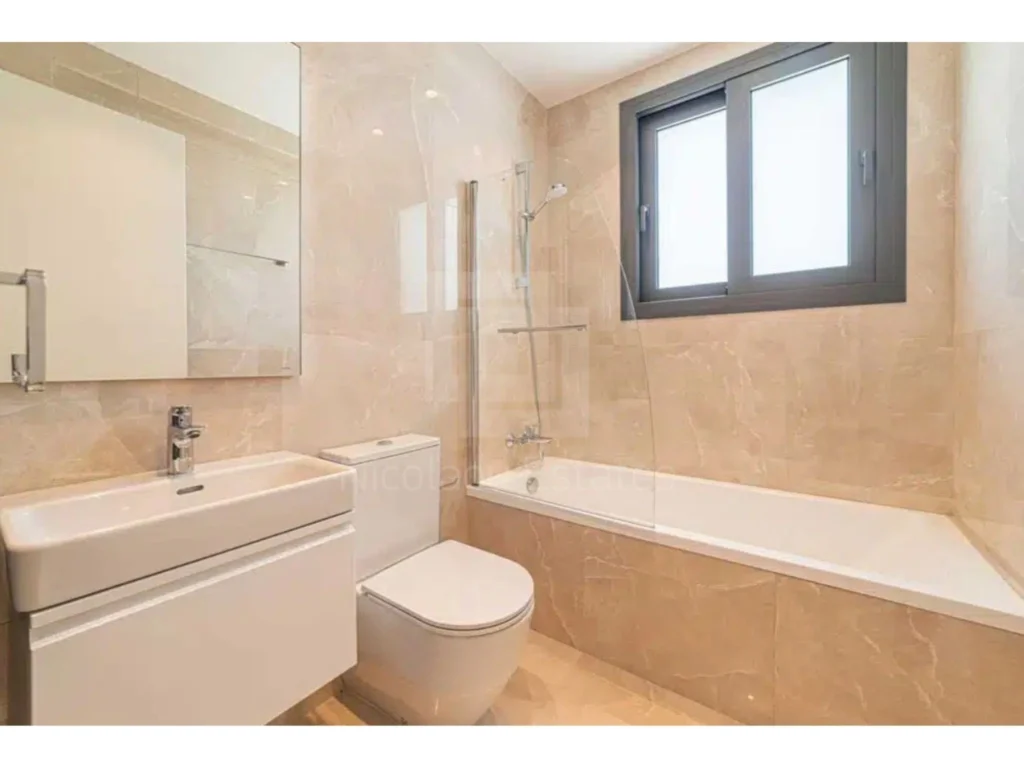2 Bedroom Apartment for Sale in Agios Tychonas, Limassol District
