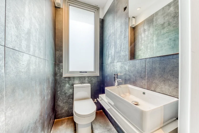 176m² Office for Rent in Limassol – Katholiki