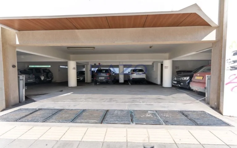 396m² Office for Rent in Limassol District
