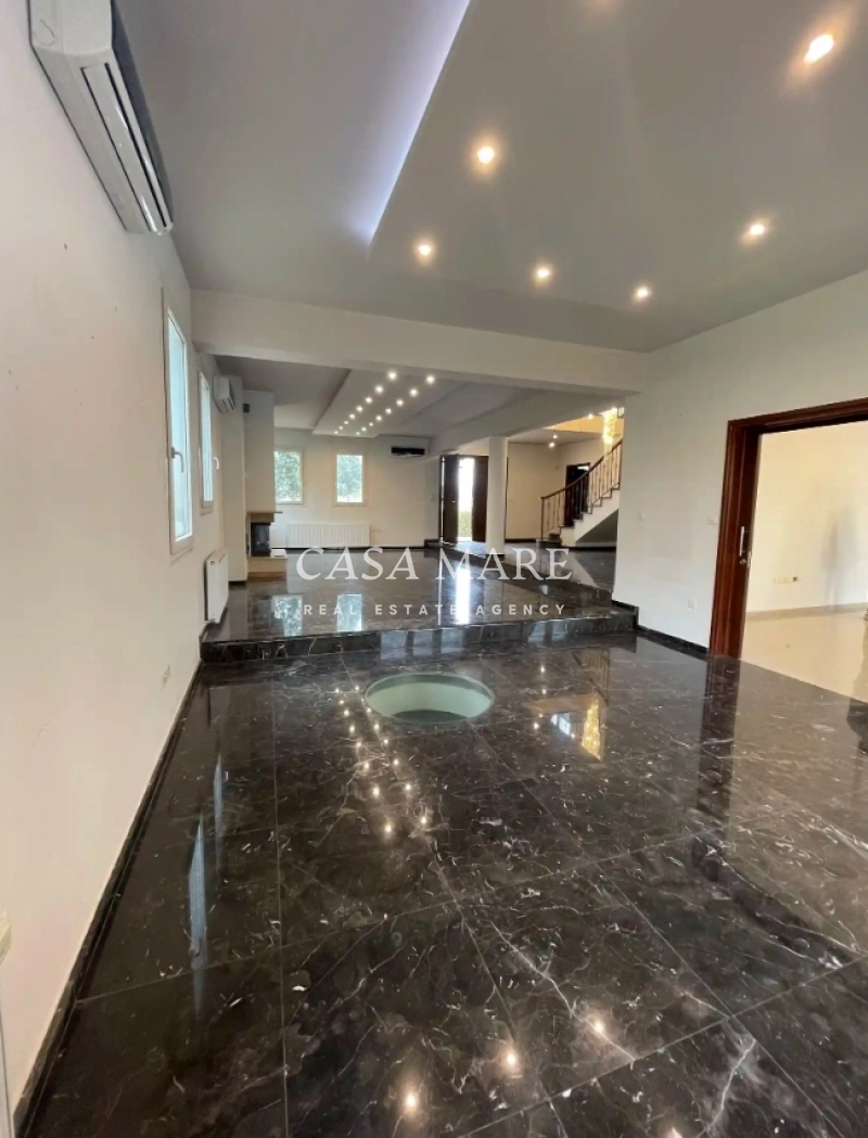 5 Bedroom House for Sale in Engomi, Nicosia District