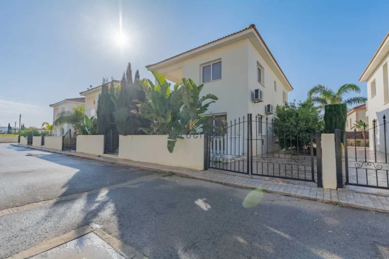 3 Bedroom House for Sale in Famagusta – Agia Napa