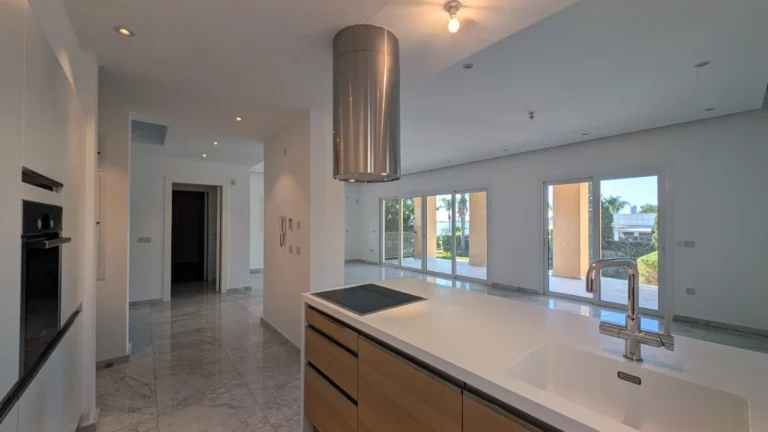 4 Bedroom House for Sale in Limassol – Marina