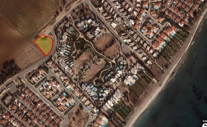 2,205m² Plot for Sale in Pervolia Larnacas