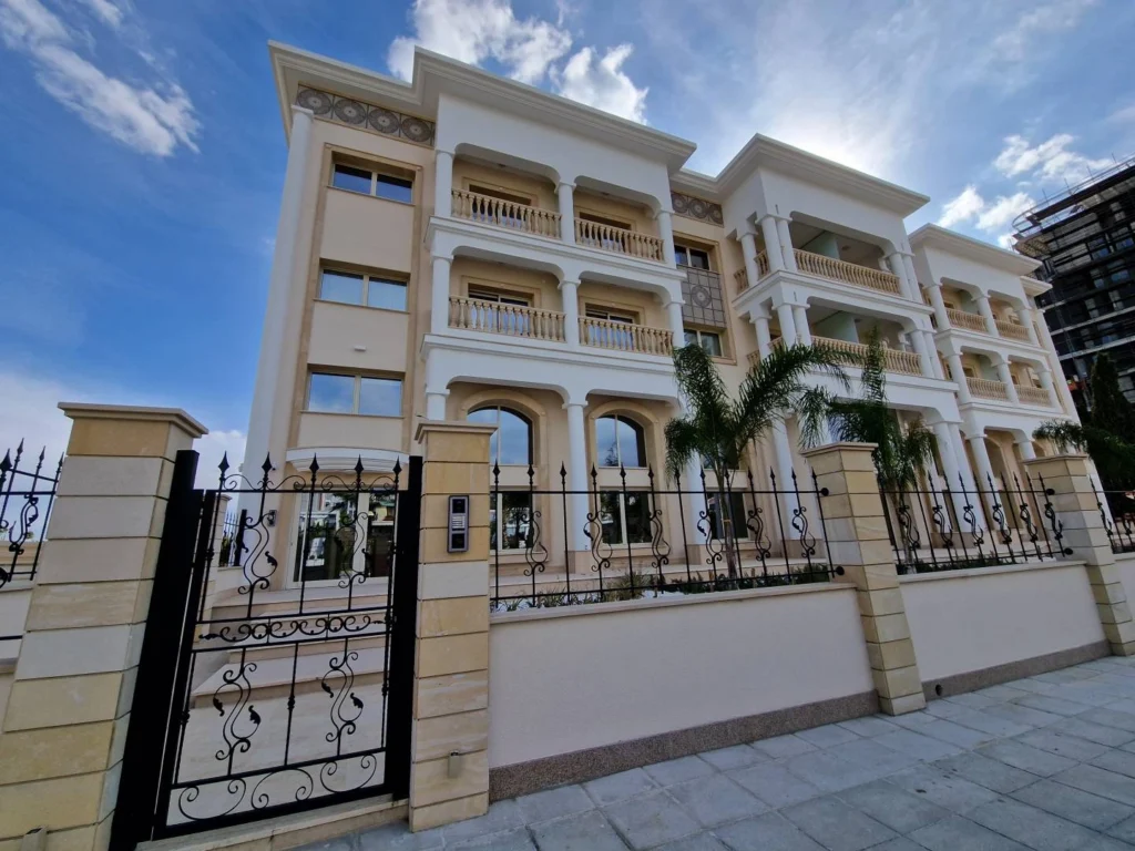 3 Bedroom Apartment for Rent in Agios Tychonas, Limassol District