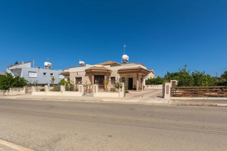 Cheap Houses and Villas for Sale Famagusta up to 500000 euro