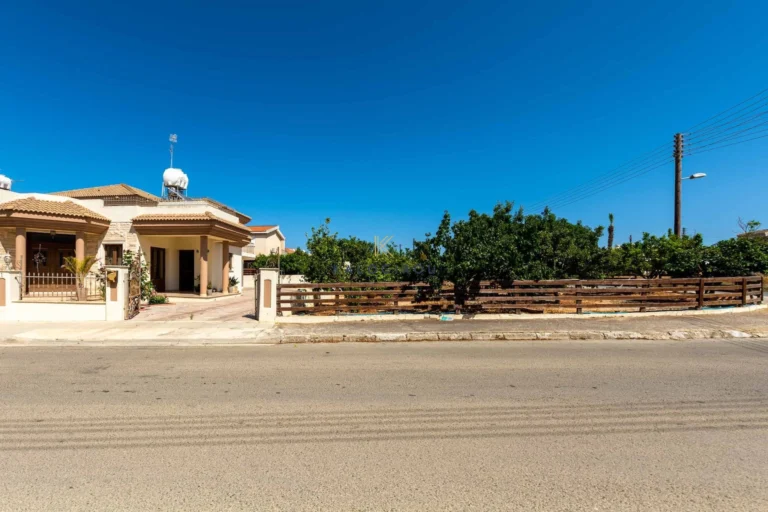 3 Bedroom House for Sale in Paralimni, Famagusta District