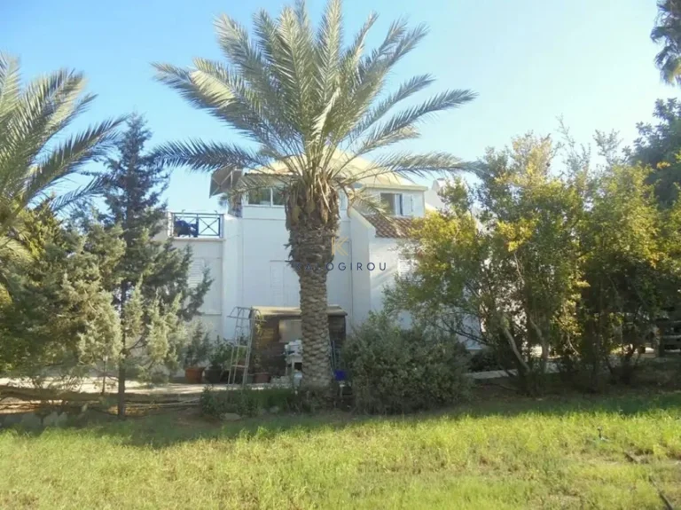 Cheap Houses and Villas for Sale Famagusta up to 500000 euro