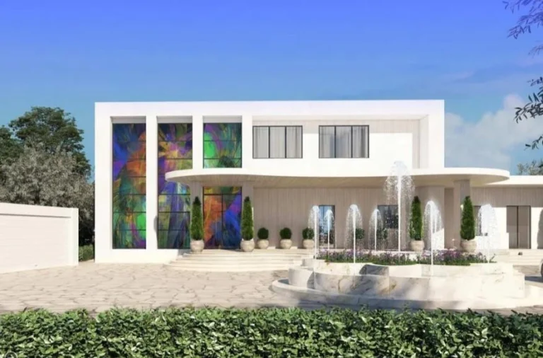6+ Bedroom House for Sale in Paphos District