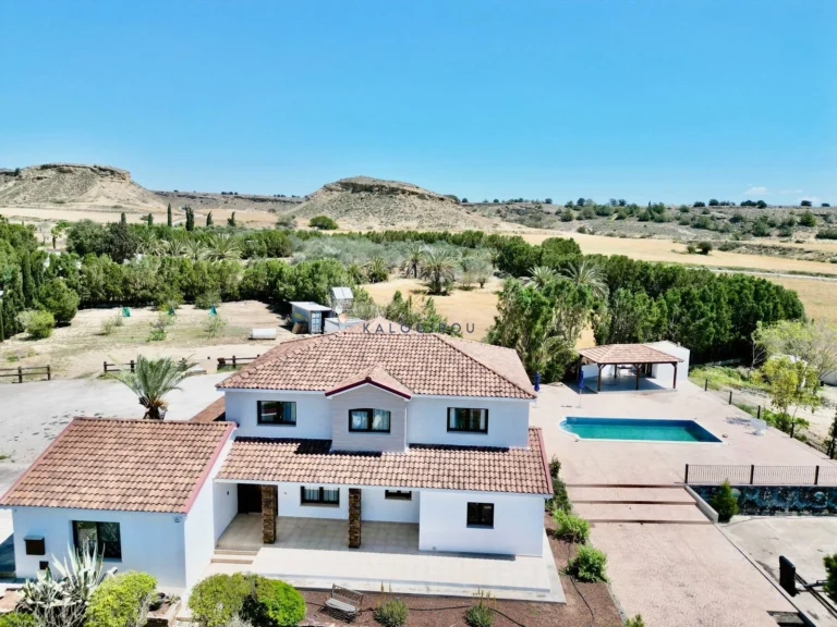 5 Bedroom House for Rent in Dhekelia, Larnaca District
