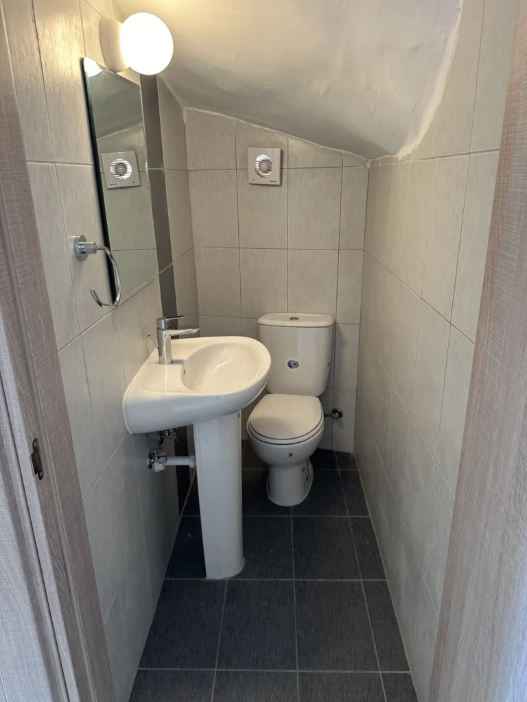 3 Bedroom House for Sale in Tombs Of the Kings, Paphos District