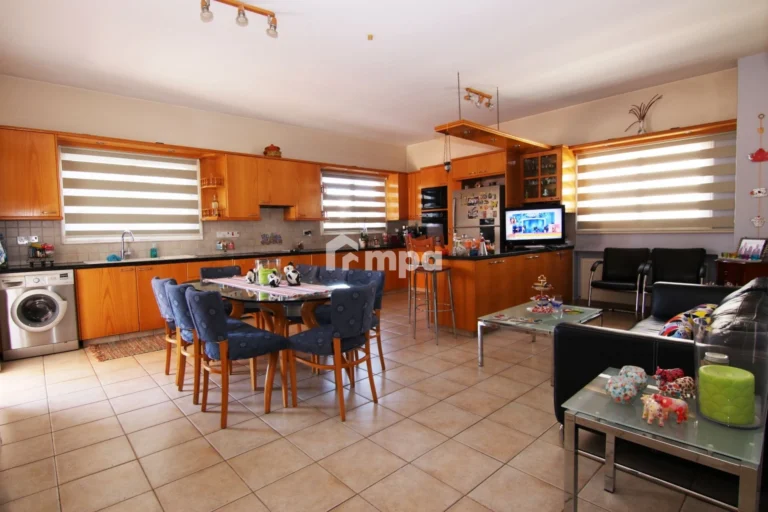 4 Bedroom House for Rent in Engomi, Nicosia District