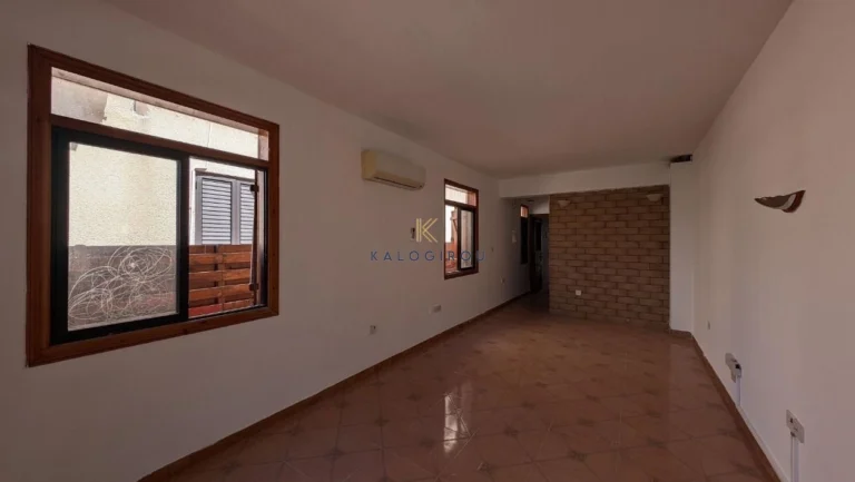 2 Bedroom House for Sale in Oroklini, Larnaca District