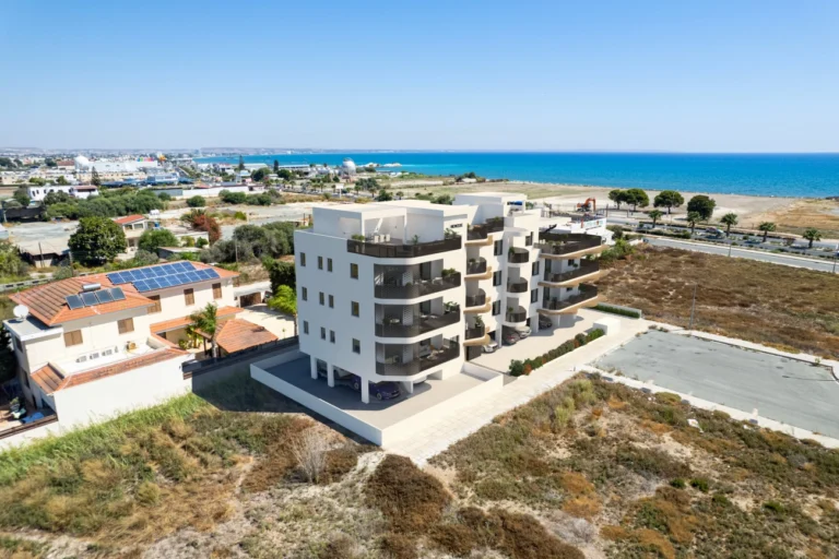 937m² Building for Sale in Livadia Larnakas, Larnaca District