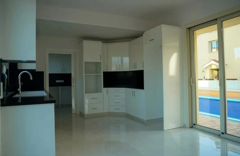 3 Bedroom House for Sale in Kissonerga, Paphos District