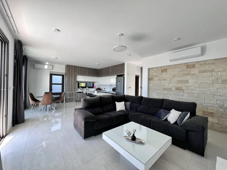 4 Bedroom House for Rent in Paphos