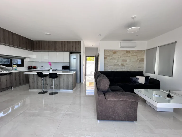 4 Bedroom House for Rent in Paphos