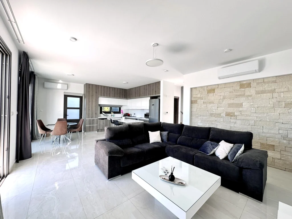 4 Bedroom House for Rent in Paphos
