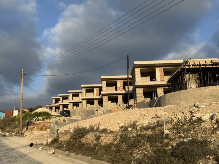 3 Bedroom House for Sale in Episkopi Lemesou, Paphos District