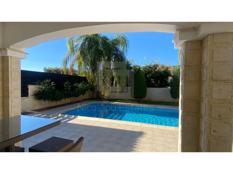 3 Bedroom House for Sale in Agios Tychonas, Limassol District