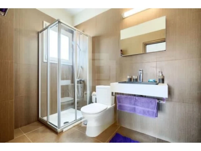 6+ Bedroom House for Sale in Kato Paphos