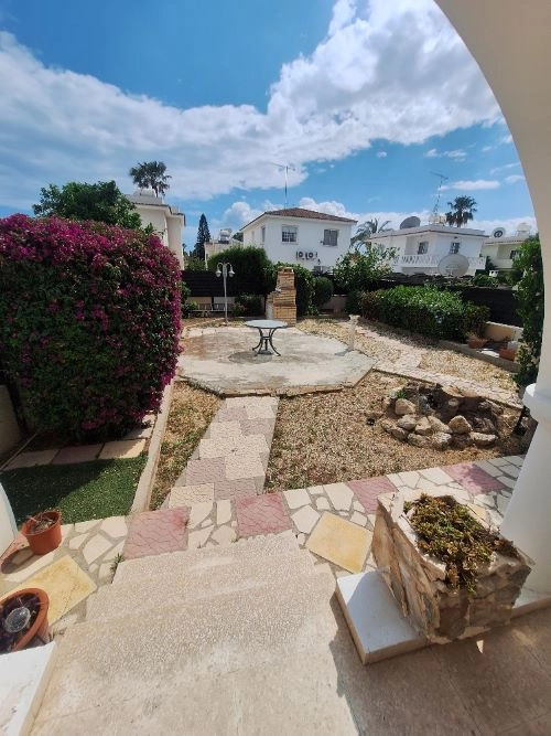 Cheap Houses and Villas for Sale Larnaca up to 400000 euro