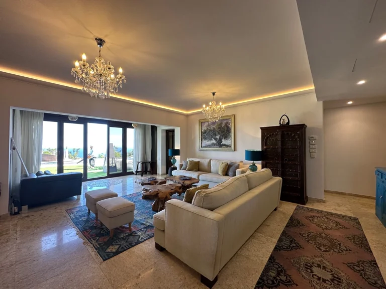 5 Bedroom House for Sale in Agios Tychonas, Limassol District