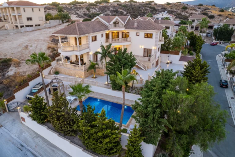 6+ Bedroom House for Sale in Mouttagiaka, Limassol District