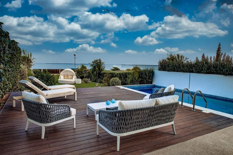 3 Bedroom House for Sale in Mazotos, Larnaca District
