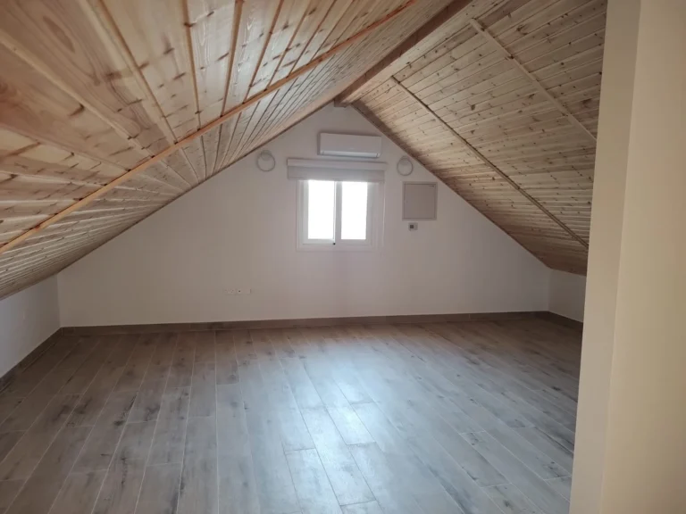 5 Bedroom House for Sale in Palodeia, Limassol District