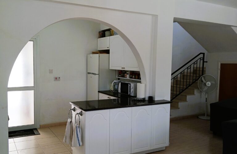 3 Bedroom House for Sale in Paphos – Universal