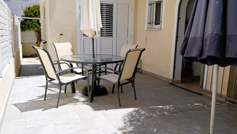 3 Bedroom House for Sale in Paphos – Universal