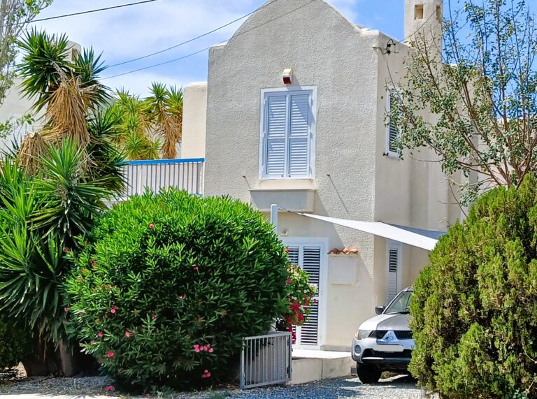 3 Bedroom House for Sale in Paphos – Universal