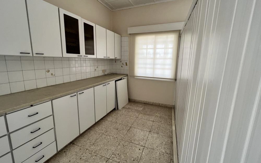 433m² Building for Sale in Agios Dometios, Nicosia District