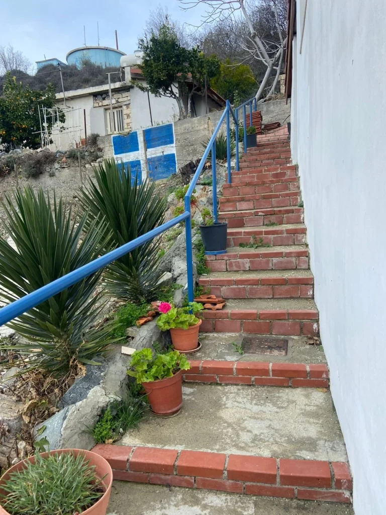 200m² Building for Sale in Kalo Chorio Lemesou, Limassol District
