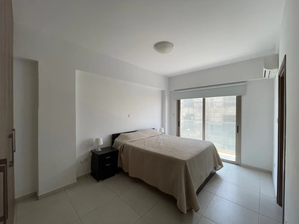 3 Bedroom Apartment for Rent in Larnaca – Finikoudes