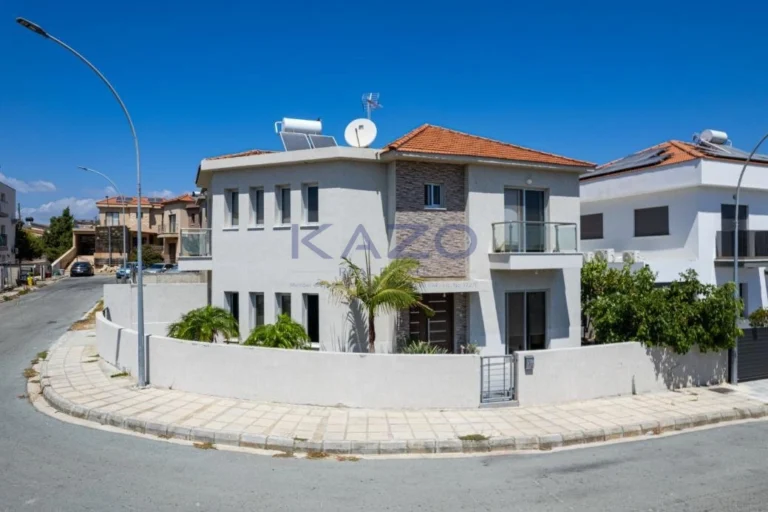 667m² House for Sale in Episkopi, Limassol District