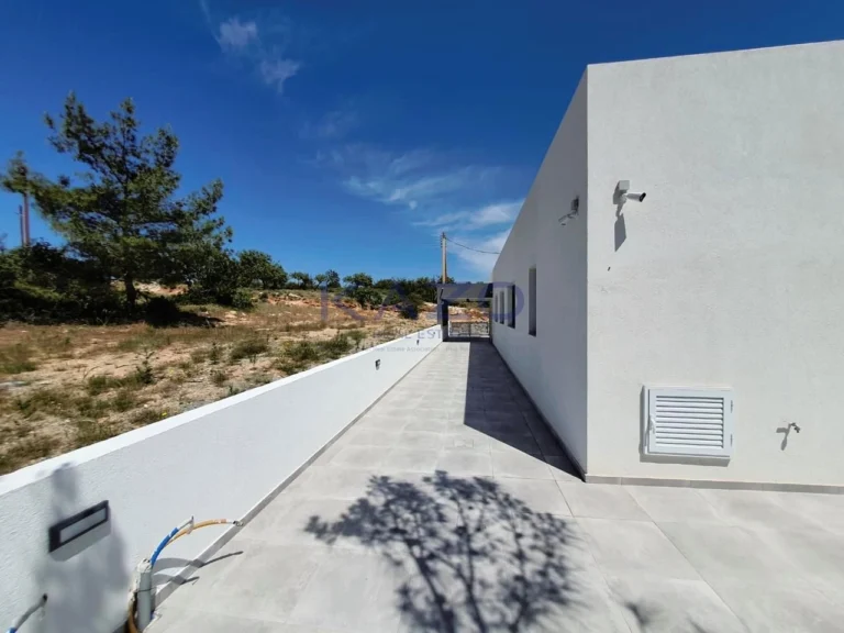 4 Bedroom House for Sale in Souni, Limassol District