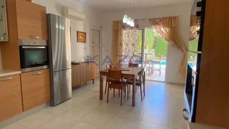 3 Bedroom House for Sale in Agios Tychonas, Limassol District