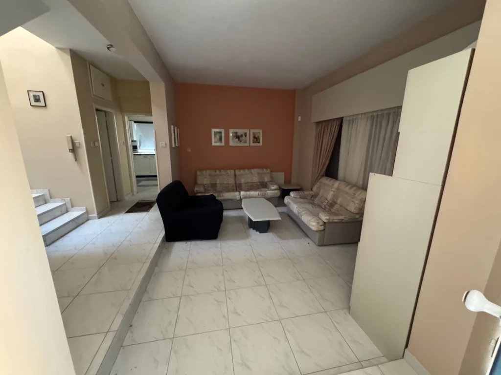 4 Bedroom House for Sale in Limassol – Mesa Geitonia