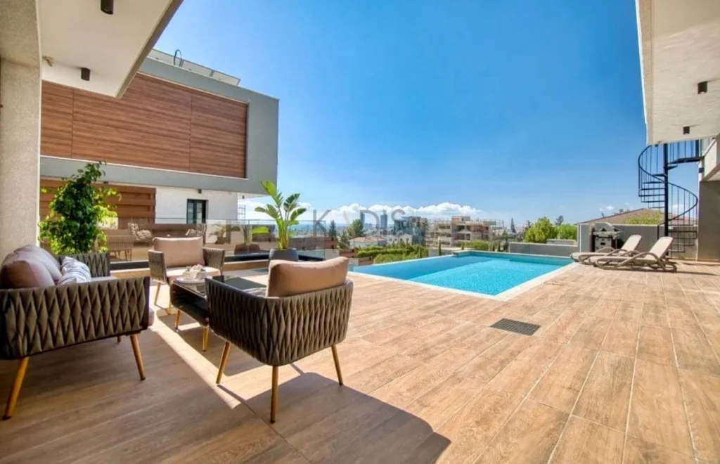 5 Bedroom House for Sale in Limassol District