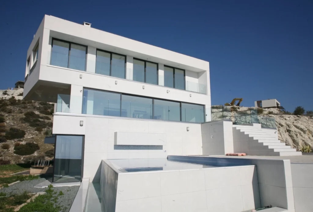 6+ Bedroom House for Rent in Agios Tychonas, Limassol District
