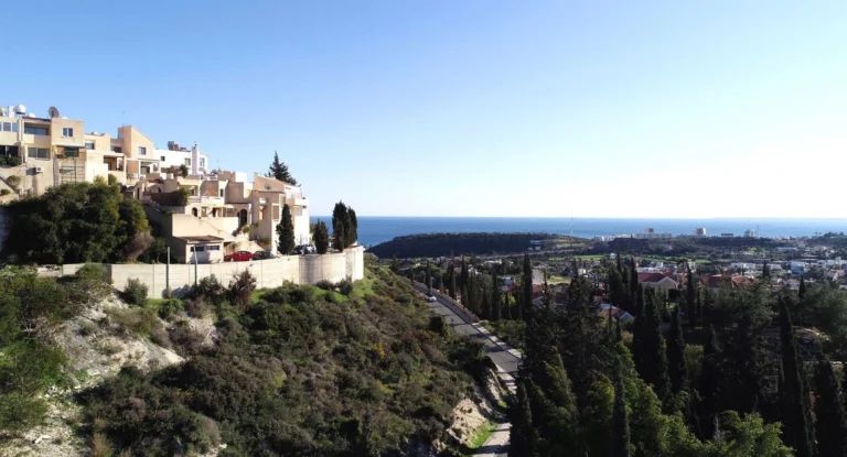 2 Bedroom Apartment for Sale in Agios Tychonas, Limassol District
