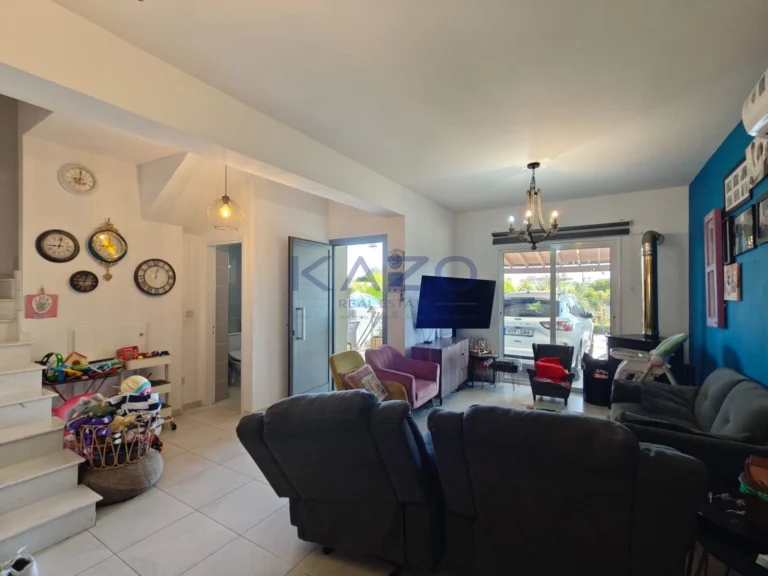 3 Bedroom House for Sale in Asomatos, Limassol District