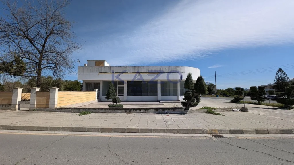 270m² Commercial for Sale in Lympia, Nicosia District