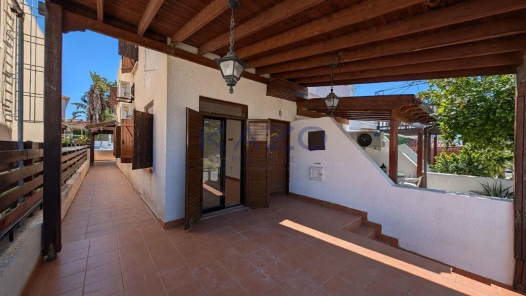 2 Bedroom House for Sale in Oroklini, Larnaca District