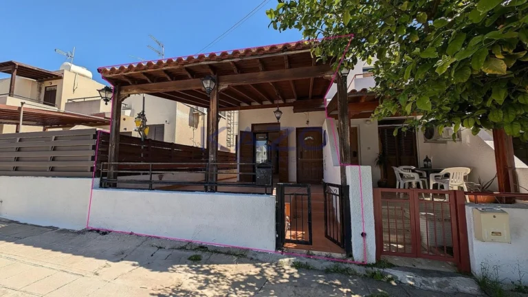 2 Bedroom House for Sale in Oroklini, Larnaca District