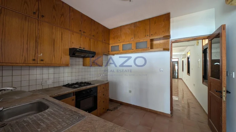 2 Bedroom House for Sale in Oroklini, Larnaca District