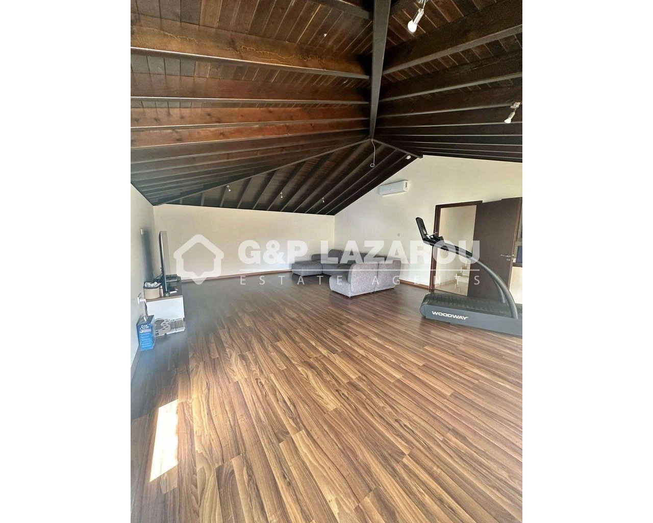 5 Bedroom House for Sale in Limassol – Agios Athanasios