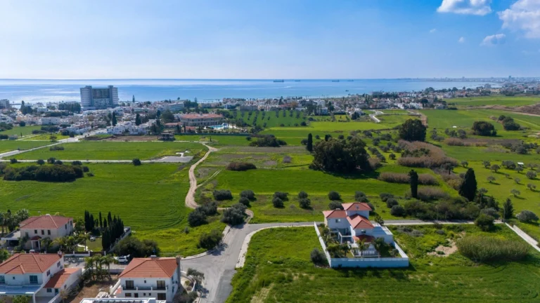 4 Bedroom House for Sale in Oroklini, Larnaca District