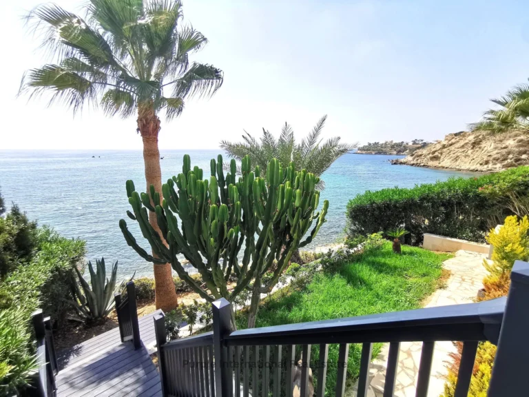 5 Bedroom House for Sale in Coral Bay, Paphos District